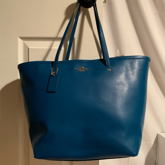 Coach Handbag - Picture 1 of 8